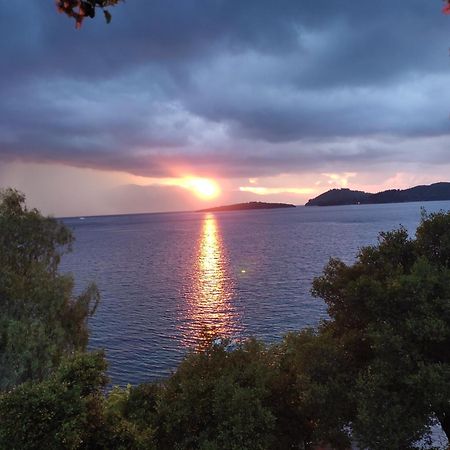 Korakias Seaview Villa Yénion Buitenkant foto
