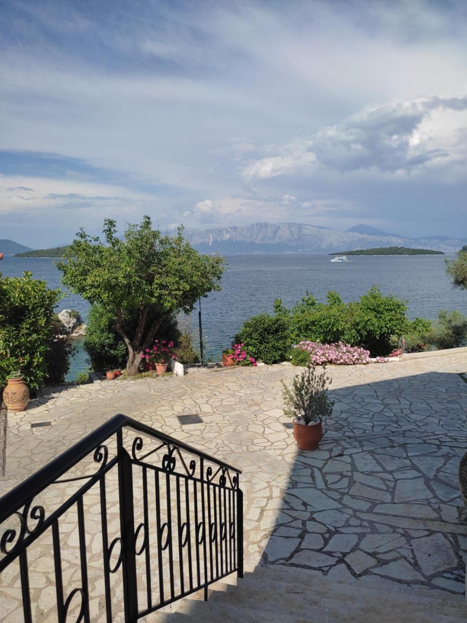 Korakias Seaview Villa Yénion Buitenkant foto